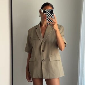 NWT CIDER Oversized Short Sleeved Blazer Size Medium Tan Beige Neutral Linen Mix